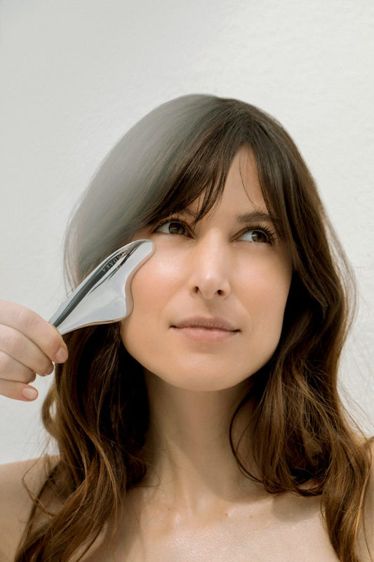 HADAKA | Soleil Microcurrent Gua Sha